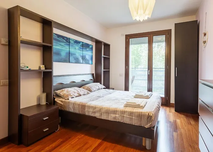 Accogliente Con Terrazzo E Vista شقة