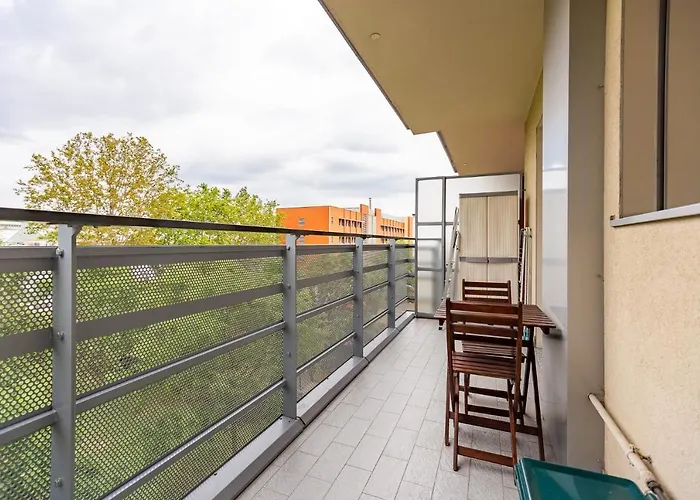 Accogliente Con Terrazzo E Vista شقة