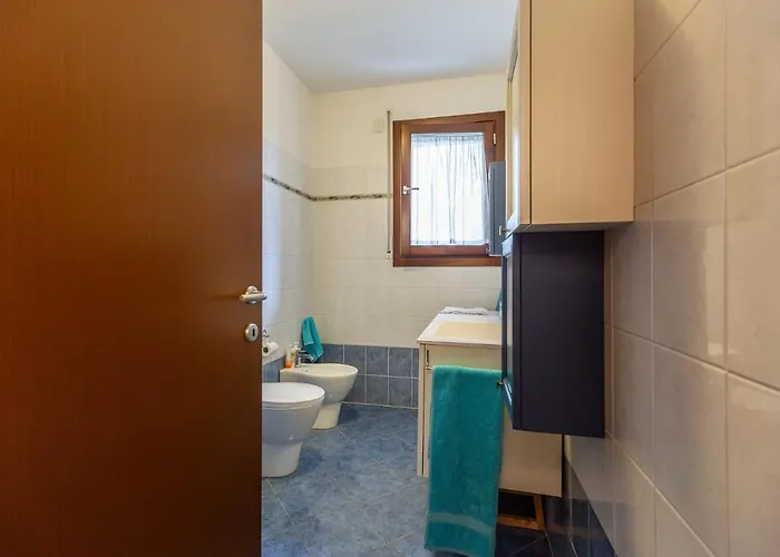 Accogliente Con Terrazzo E Vista شقة