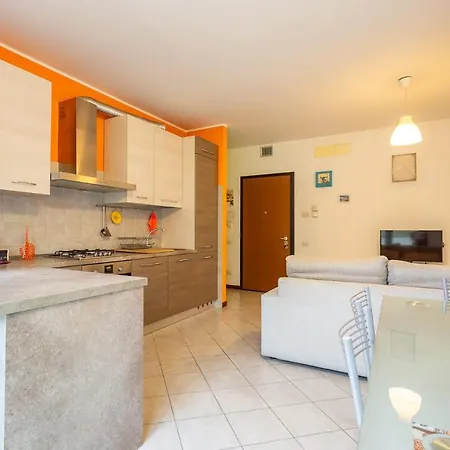 Accogliente Con Terrazzo E Vista Apartment Milan